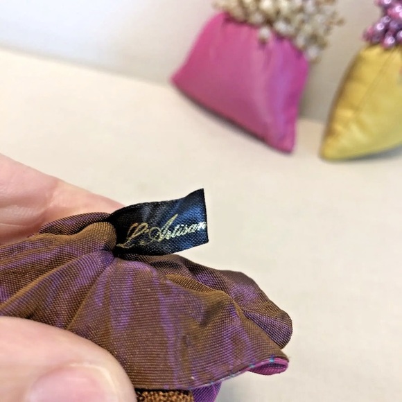 L'ARTISAN PARFUMEUR SACHETS. LOT OF 4 BEADED SACHETS - Picture 10 of 12